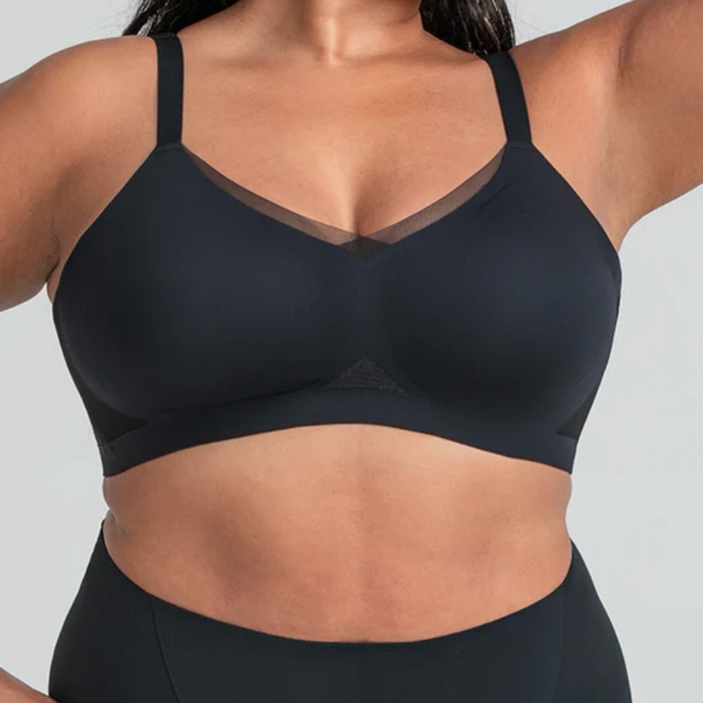 Honeylove Black Supportive V-Neck Bra